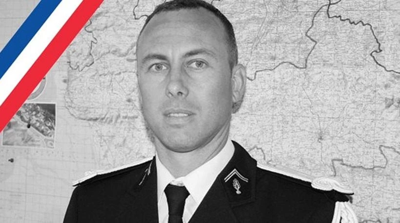 Επίθεση στην Γαλλία: Υπέκυψε ο αστυνομικός που πήρε τη θέση των ομήρων